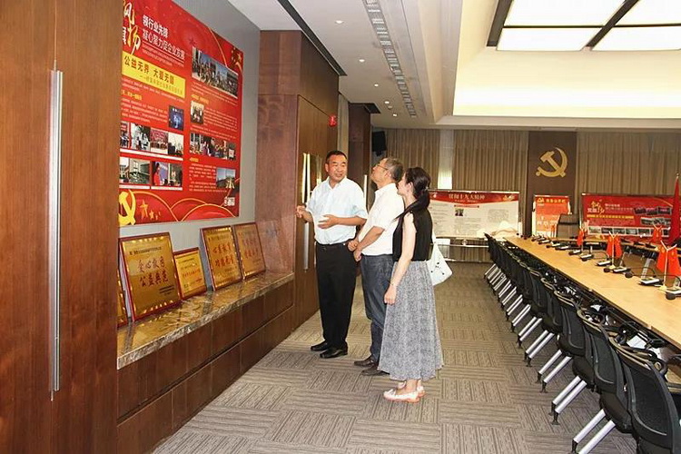 5b88a34ce2b27.jpg 1111.jpg